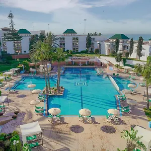 Club Hotel